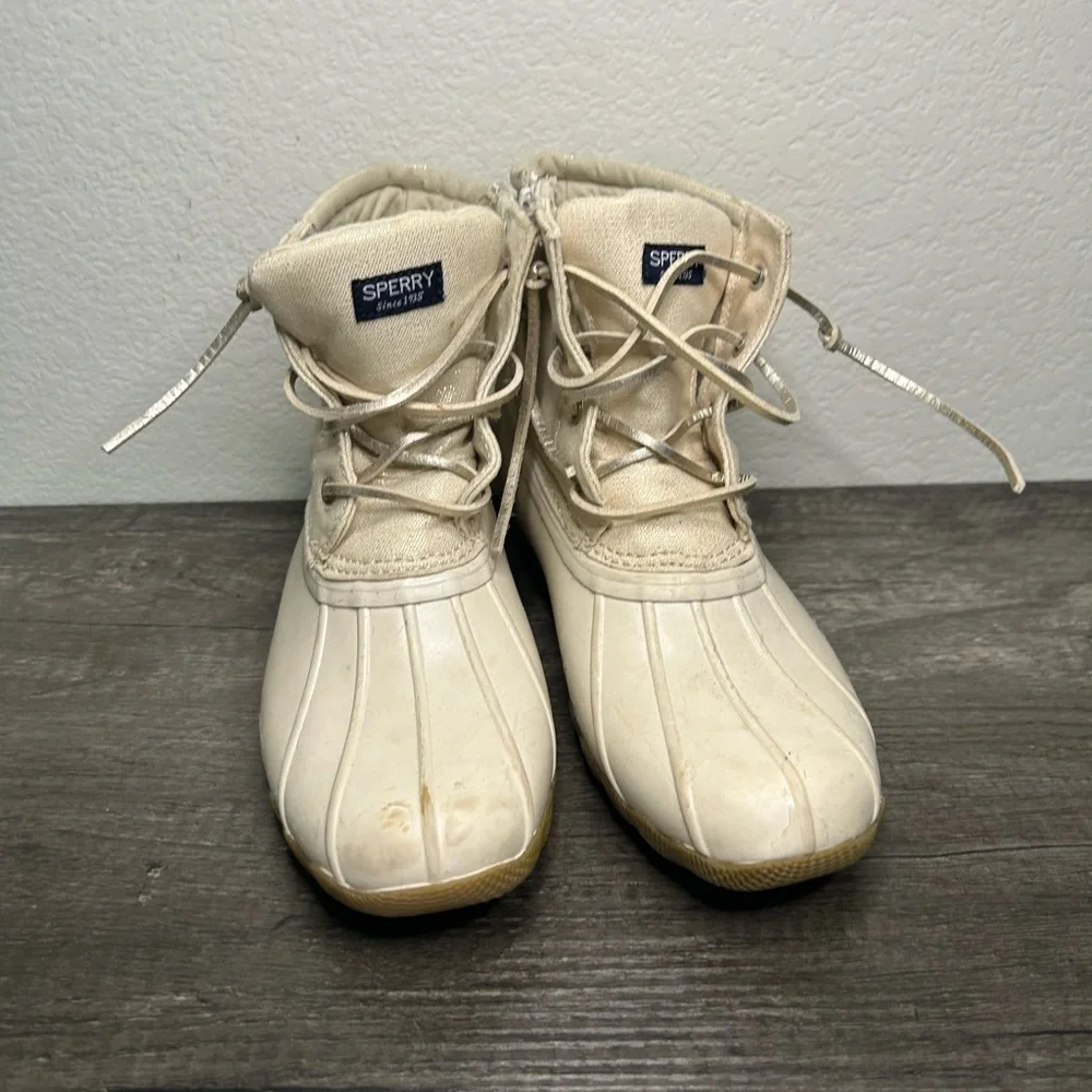 Sperry pre owned